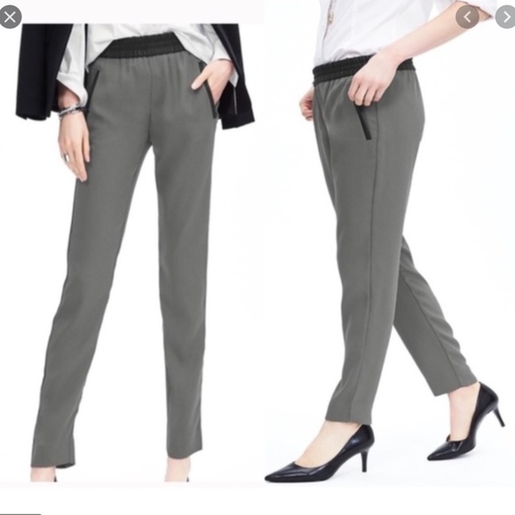 Banana Republic Faux-Leather Drapey pants (2P) - Picture 2 of 11